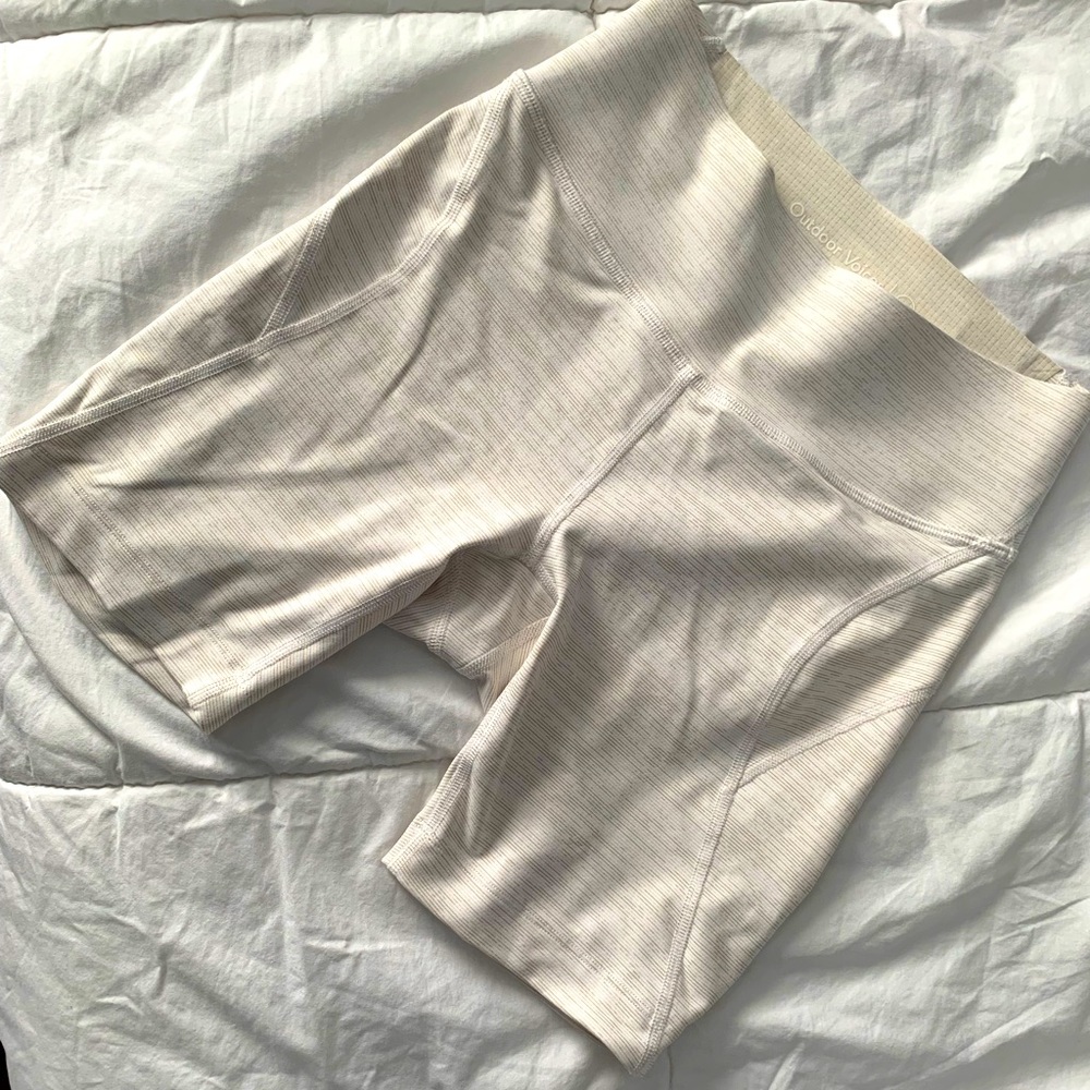 Outdoor voices shorts xs